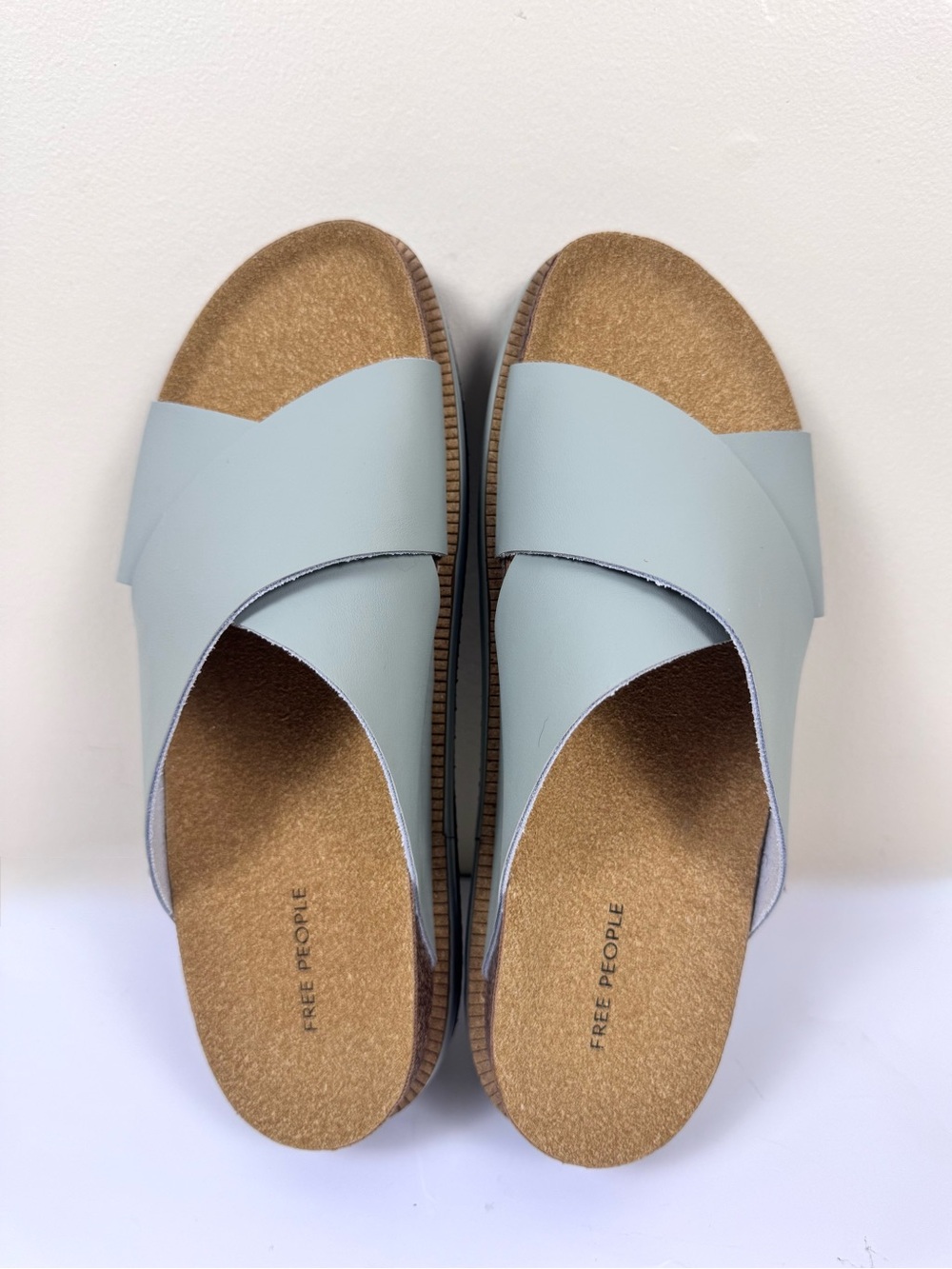 Free People Sidelines Footbed Sandals – Light Sage Green Sz 39 (NWOB)